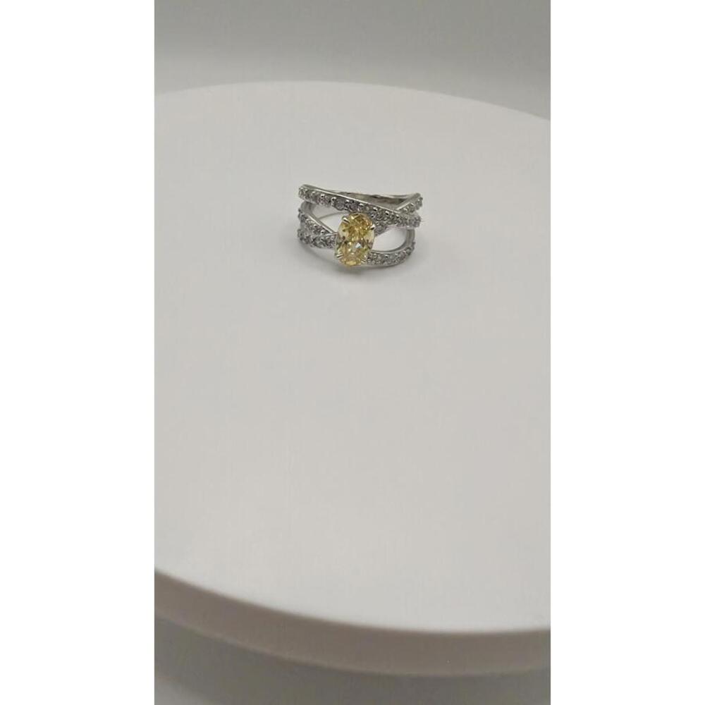 Elegant Silver Ring with Yellow Gemstone and Clear Crystals Size 7 - Picture 2 of 8